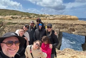 مسارات غوزو الخفية: جولة مشي طويلة خلابة ونزهة ساحلية