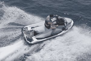 マルタ 30分ジェットスキーレンタル / レンタル - 免許不要