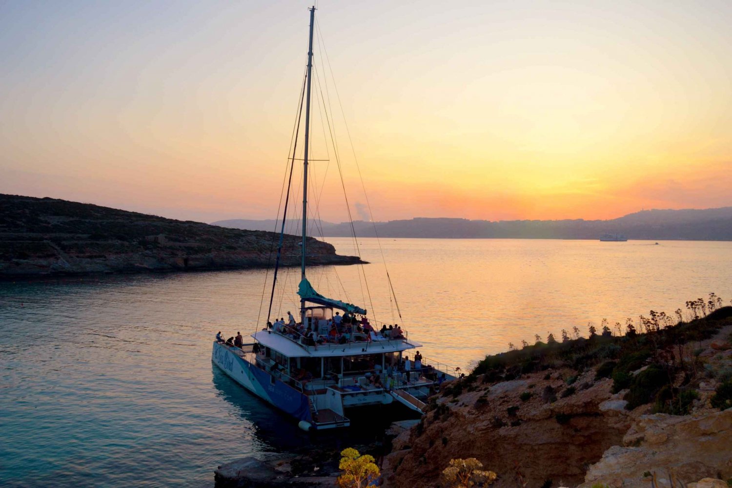Malta: Katamaran-krydstogt i den blå lagune om aftenen
