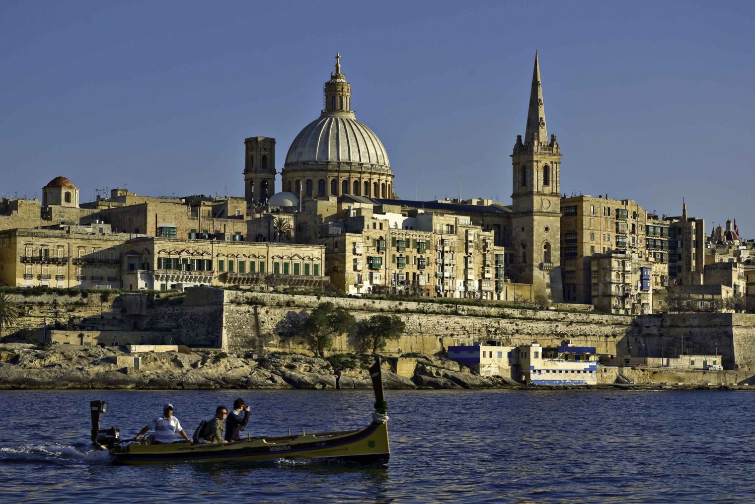 Explore The Island of Malta by private Chauffeur