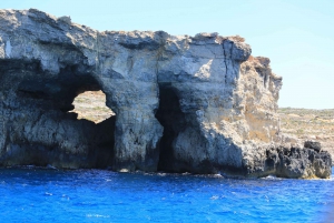 Malta: Dagstur til Comino, den blå lagune og grottene