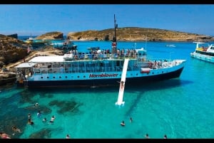Malta: Comino, Błękitna Laguna i rejs łodzią do jaskiń