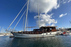 malta: Comino, blue lagoon, caves,private day trip by gulet