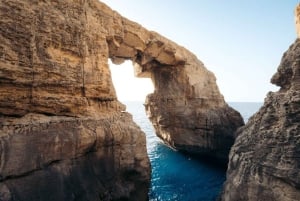 Malta: tour in buggy a Gozo con pranzo, crociera in barca e trasferimenti