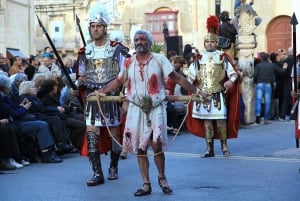 Malte : Procession de l'après-midi du vendredi saint avec transport