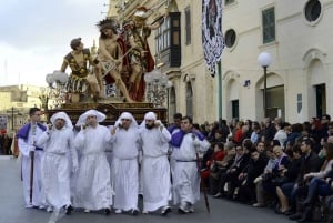 Malte : Procession de l'après-midi du vendredi saint avec transport