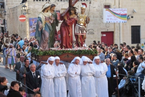 Malte : Procession de l'après-midi du vendredi saint avec transport