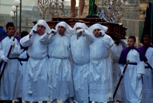 Malte : Procession de l'après-midi du vendredi saint avec transport