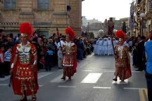 Malte : Procession de l'après-midi du vendredi saint avec transport