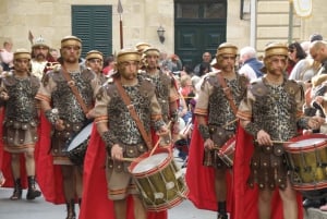 Malte : Procession de l'après-midi du vendredi saint avec transport