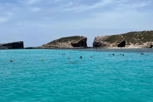 Malta/Gozo:Comino,Crystal/BlueLagoon&Caves Private Boat trip