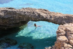 Malta: Gozo, Comino Island and Blue Lagoon + sea caves