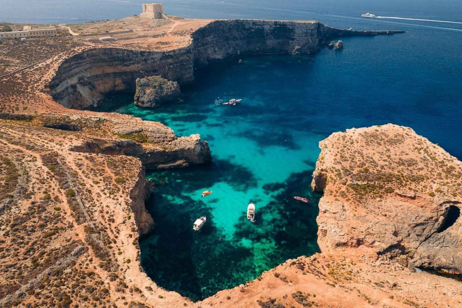 Mellieha: Gozo, Comino, Zeegrotten en Blue Lagoon Cruise
