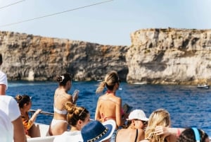 マルタ：ゴゾ島、コミノ島、ブルー ラグーン、海食洞ツアー