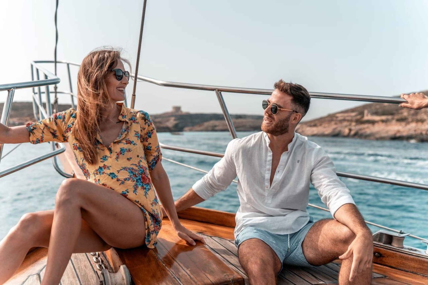 マルタ：ゴゾ島1日バギーツアー（昼食とシーケイブツアー付き）