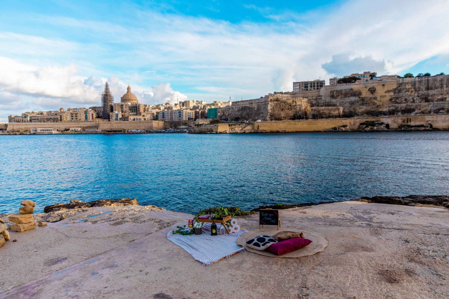 Malta: Huwelijksaanzoek met prachtig uitzicht en picknick