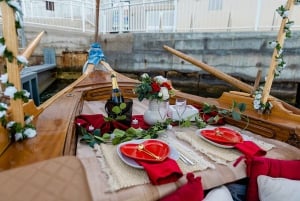 Malta: Marrige Proposal with Scenic Views and Picnic