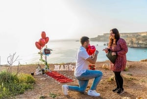 Malta: Marrige Proposal with Scenic Views and Picnic