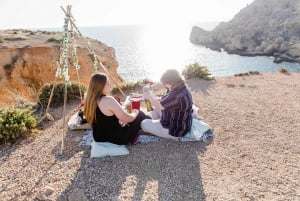 Malta: Marrige Proposal with Scenic Views and Picnic