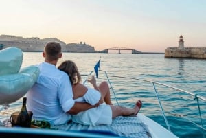 Malta: Marrige Proposal with Scenic Views and Picnic