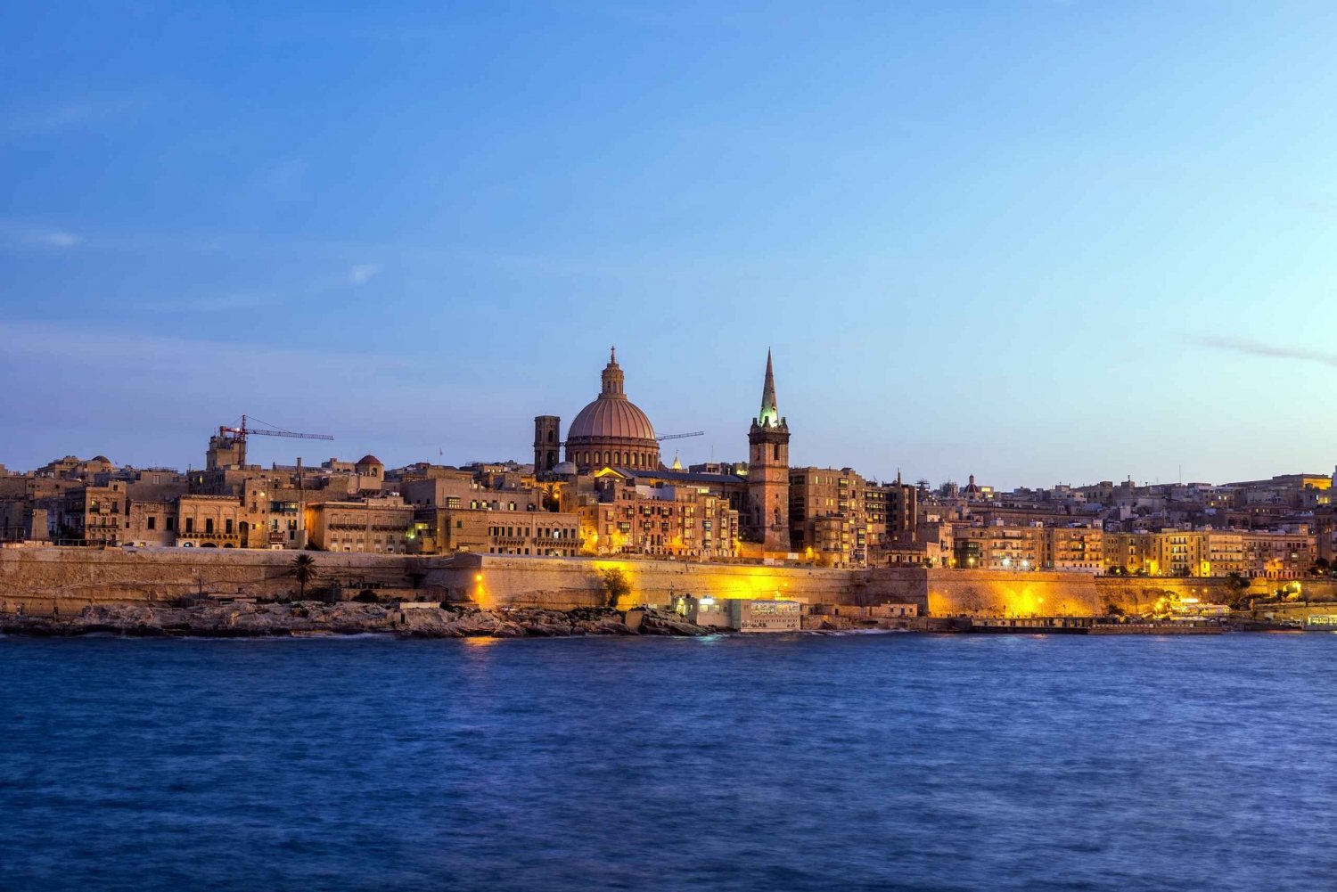 Malta: Marsamxett Harbor og Grand Harbour Cruise by Night