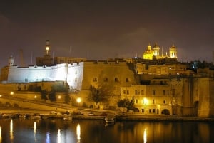 Malta: Marsamxett Harbour og Grand Harbour Cruise by Night