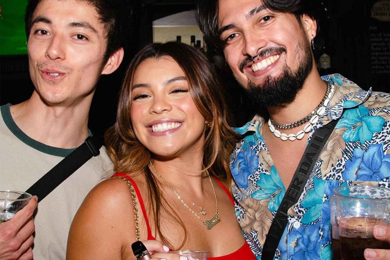 マルタ：大晦日パブクロール 1時間オープンバー付き