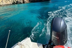 Malta: Private Boat Trip to Comino, Blue Lagoon & Gozo