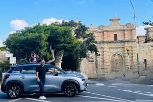 Malta: Yksityinen autonkuljettaja Maltan tutkimiseen.