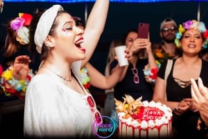 Malta: festa in barca a vela con open bar, cibo e nuoto