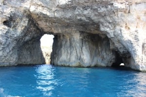 Мальта: залив Санта-Мария, лагуны и пещеры на лодке