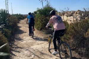 Malta: St. Thomas Bay and Munxar Cliffs Bike Tour
