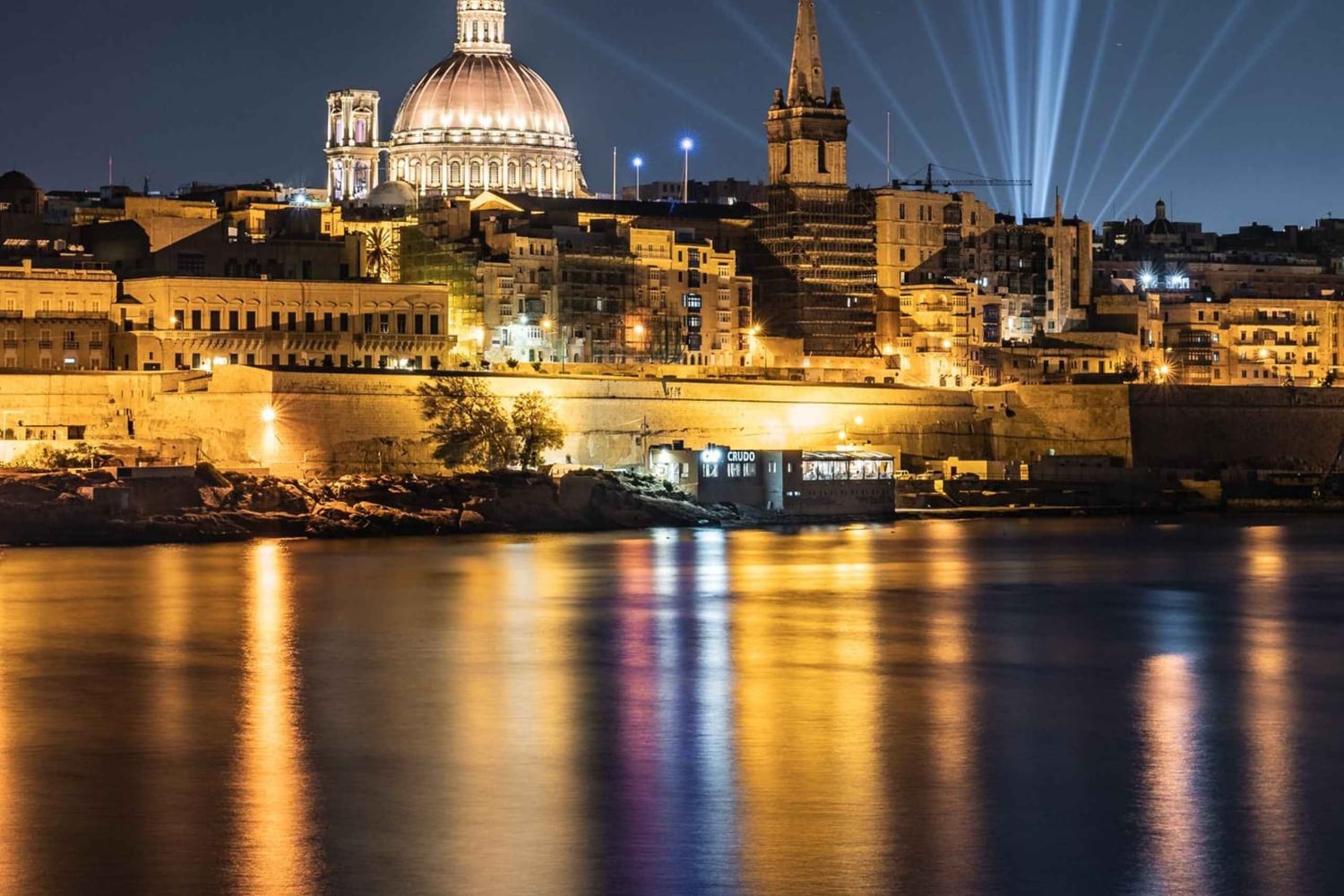 Malta: Den ultimative pigeaften