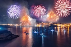 Da Buġibba o Sliema: crociera alla Valletta per il Festival dei fuochi d'artificio