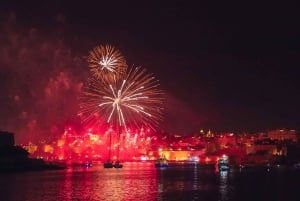 マルタ：バレッタ、スリーマ、ブギバ花火祭りクルーズ