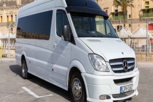 Malta:Van 18-persoons luchthaventransfer van of naar elke locatie