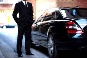 Malta: Traslado de táxi do aeroporto com van para 8 passageiros