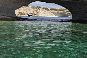 مارساكسلوك: جولة بالقارب في لوزو