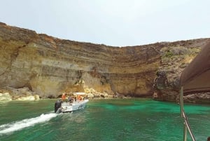 Mellieha: 3:00pm Speedboat round Comino Caves 2h Blue Lagoon