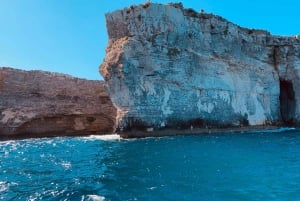 Mellieha: 3:00pm Speedboat round Comino Caves 2h Blue Lagoon