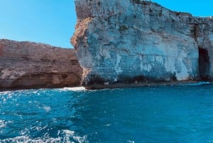 Mellieha: 3:00pm Speedboat round Comino Caves 2h Blue Lagoon