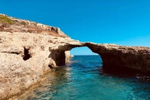 Mellieha: 3:00pm Speedboat round Comino Caves 2h Blue Lagoon