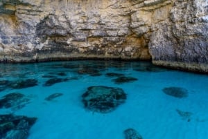 Mellieha: Boat ride around Comino, Caves & Blue lagoon