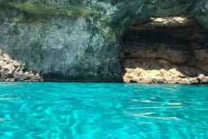 Mellieha: 1:00pm Speedboat round Comino Caves 2h Blue Lagoon