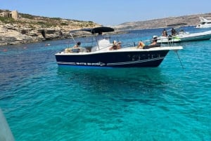 Cirkewwa/Mgarr: Blue and Crystal Lagoon Private Boat Charter