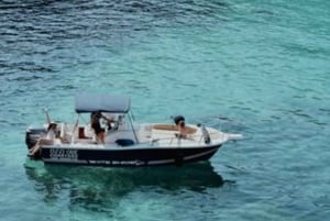 Cirkewwa/Mgarr: Blue and Crystal Lagoon Private Boat Charter