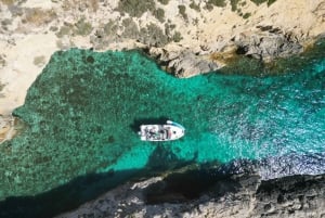 Private Boat Tour: Discover Comino's Blue and Crystal Lagoon