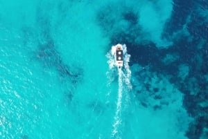 Private Boat Tour: Discover Comino's Blue and Crystal Lagoon