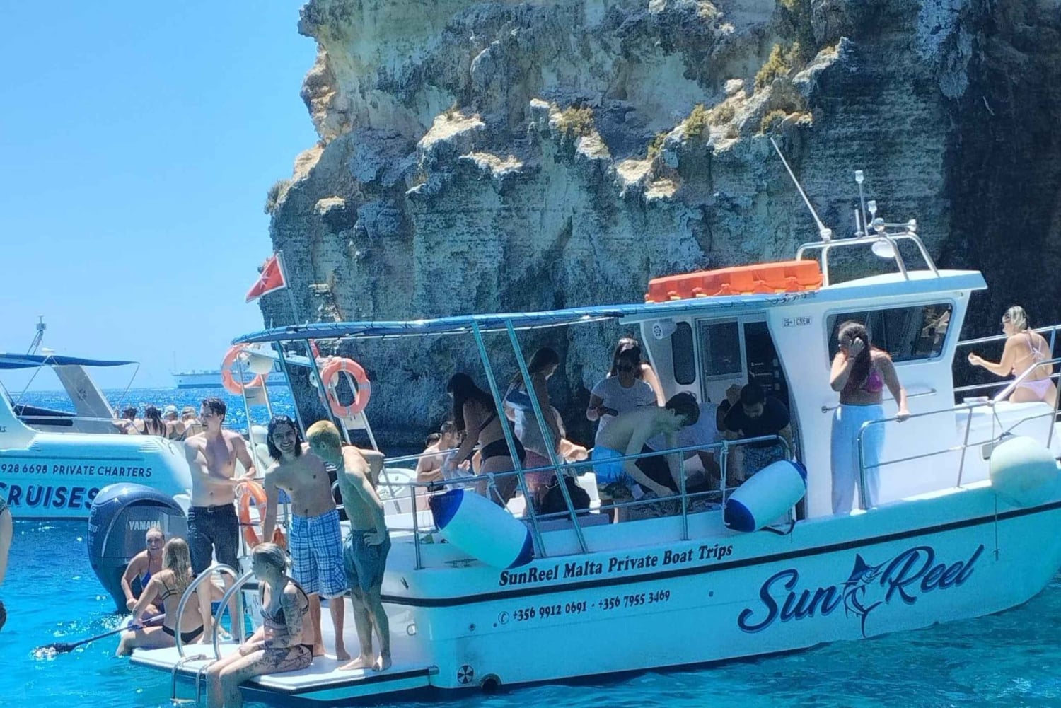 Private Boat Tour Experience with Blue Lagoon and Comino