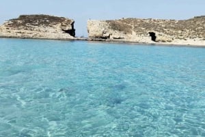 Mgarr/Cirkewwa: Comino, Gozo & Blue Lagoon Private Boat Trip